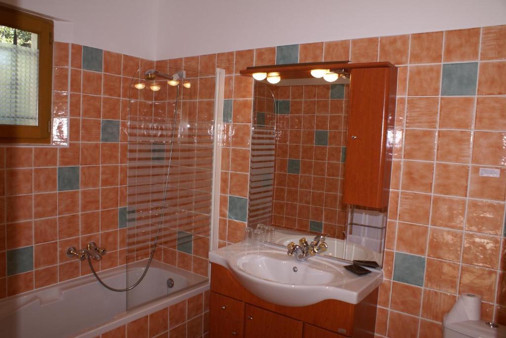 Jardins D'Antalya Grimaud Room photo